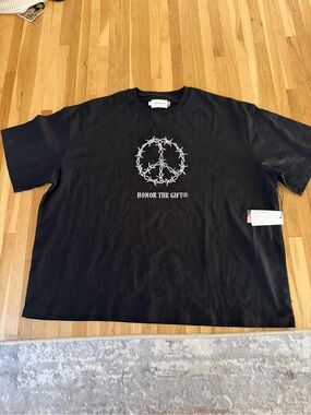 Honor The Gift Black Short Sleeve Graphic Tee